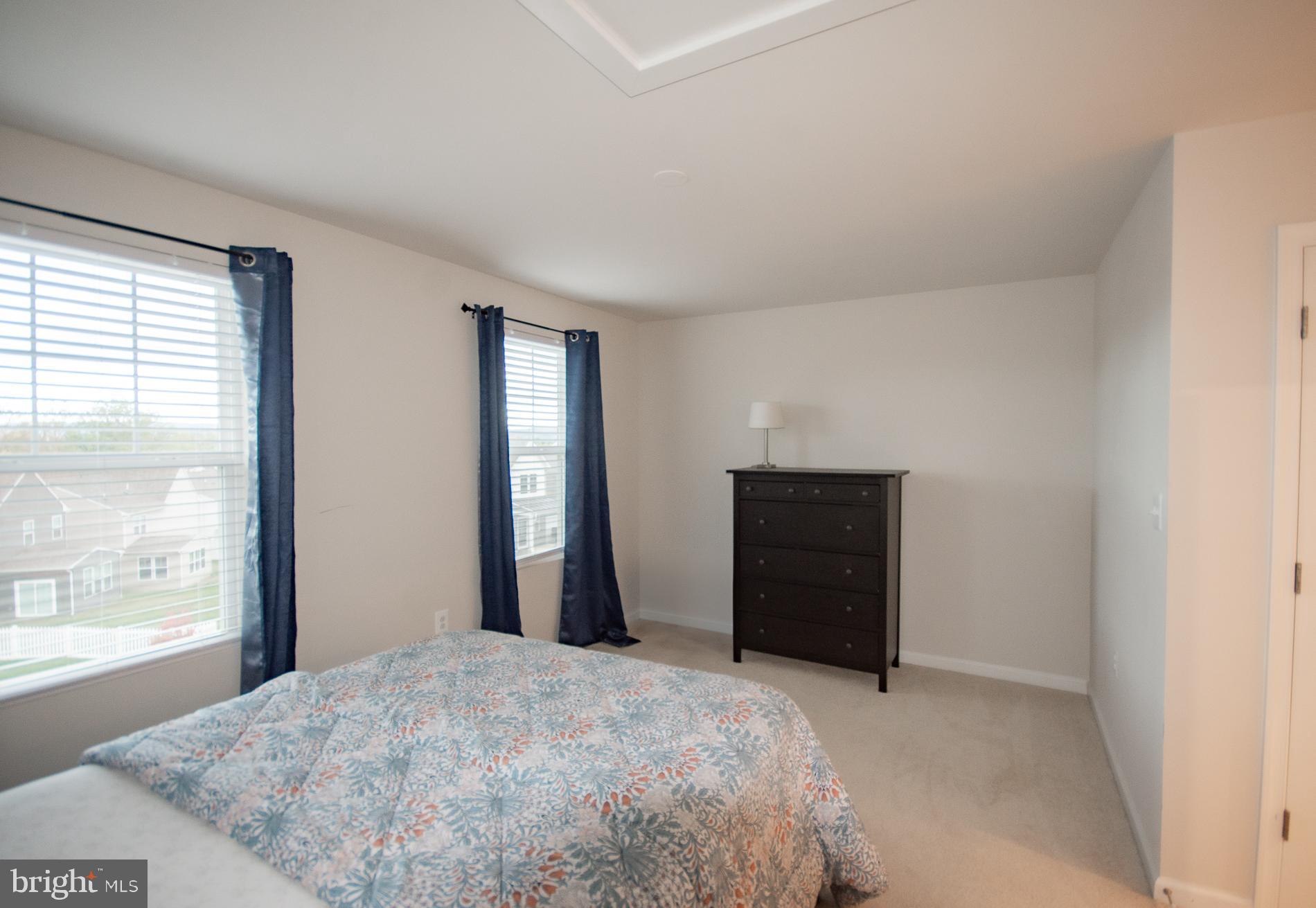 PRESIDENTS POINTE - Residential