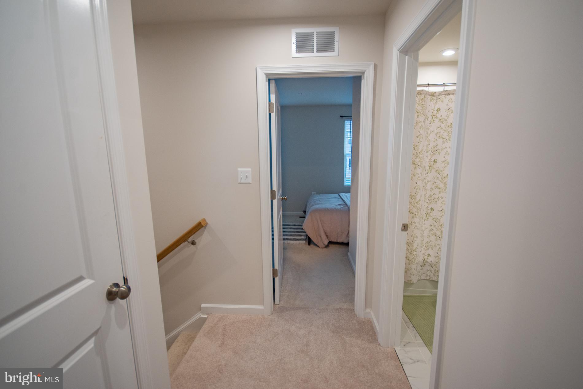 PRESIDENTS POINTE - Residential