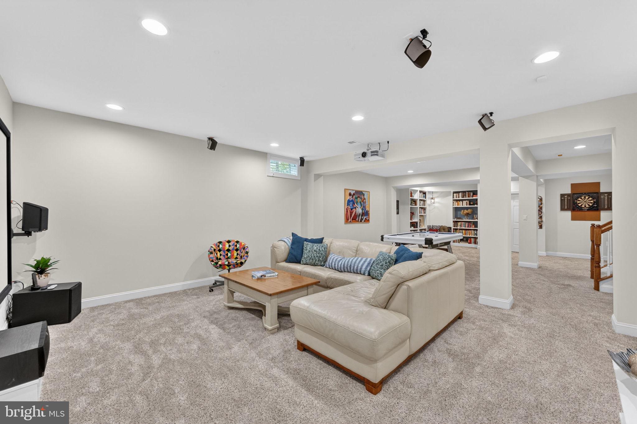 MORELAND ESTATES - Residential