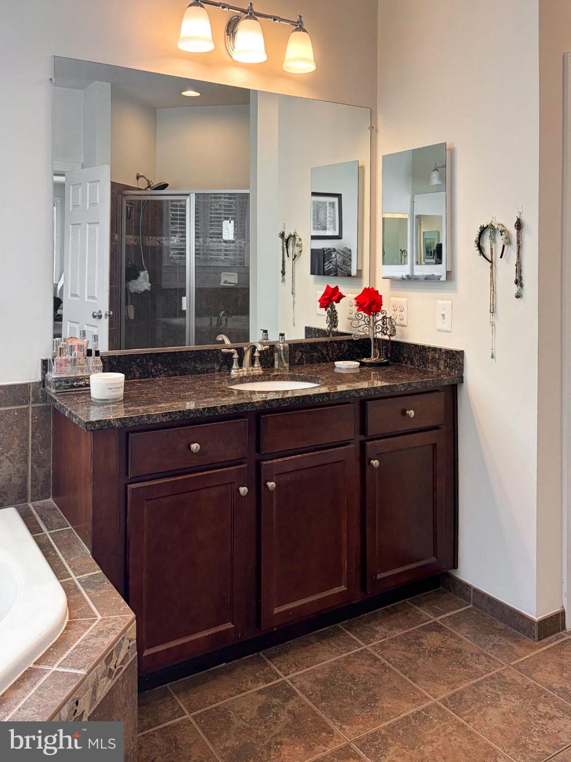 MORELAND ESTATES - Residential