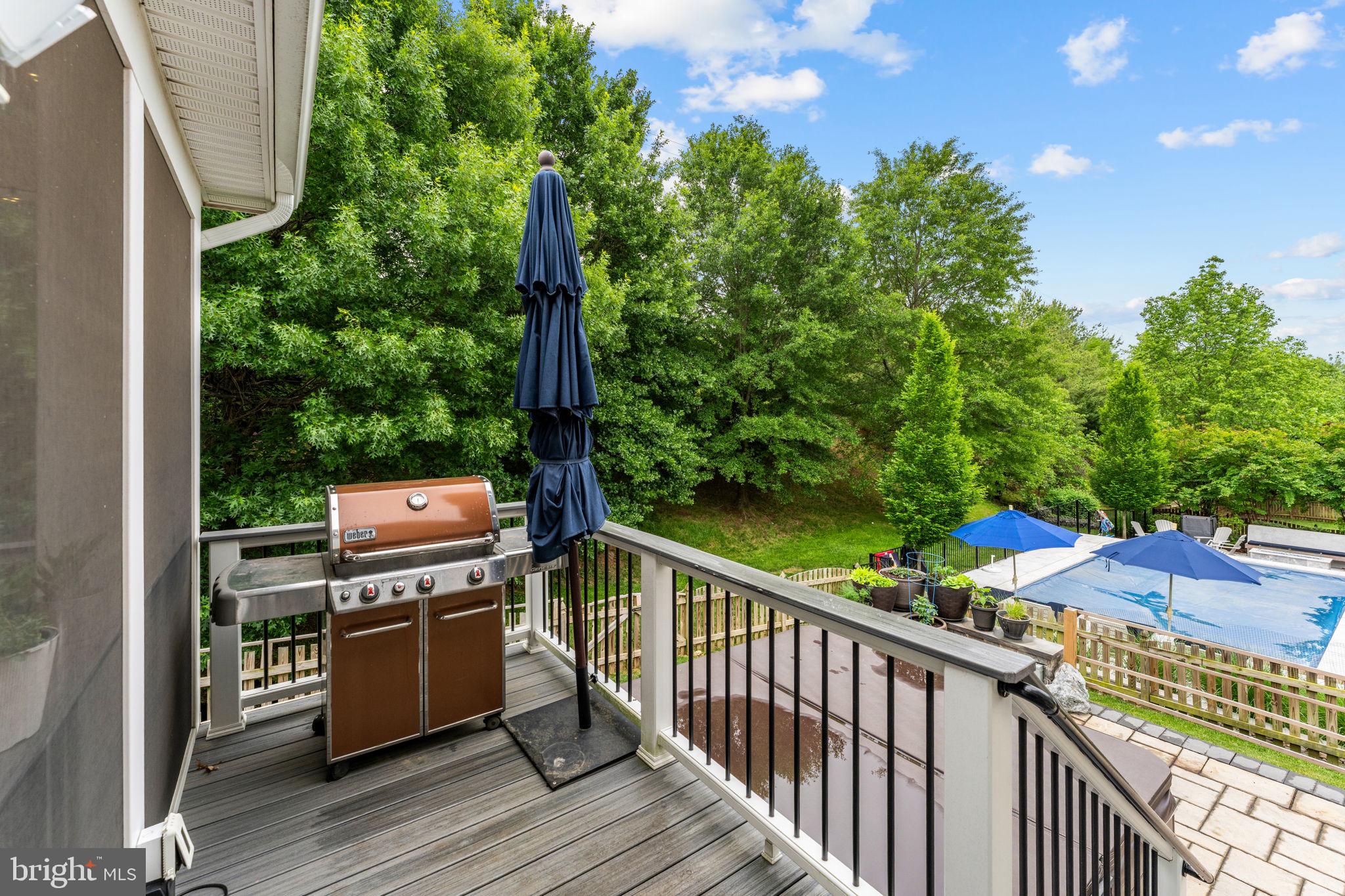 MORELAND ESTATES - Residential