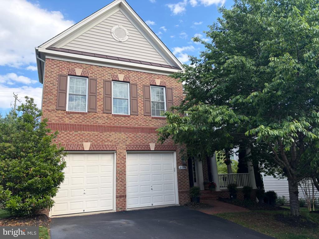 MORELAND ESTATES - Residential