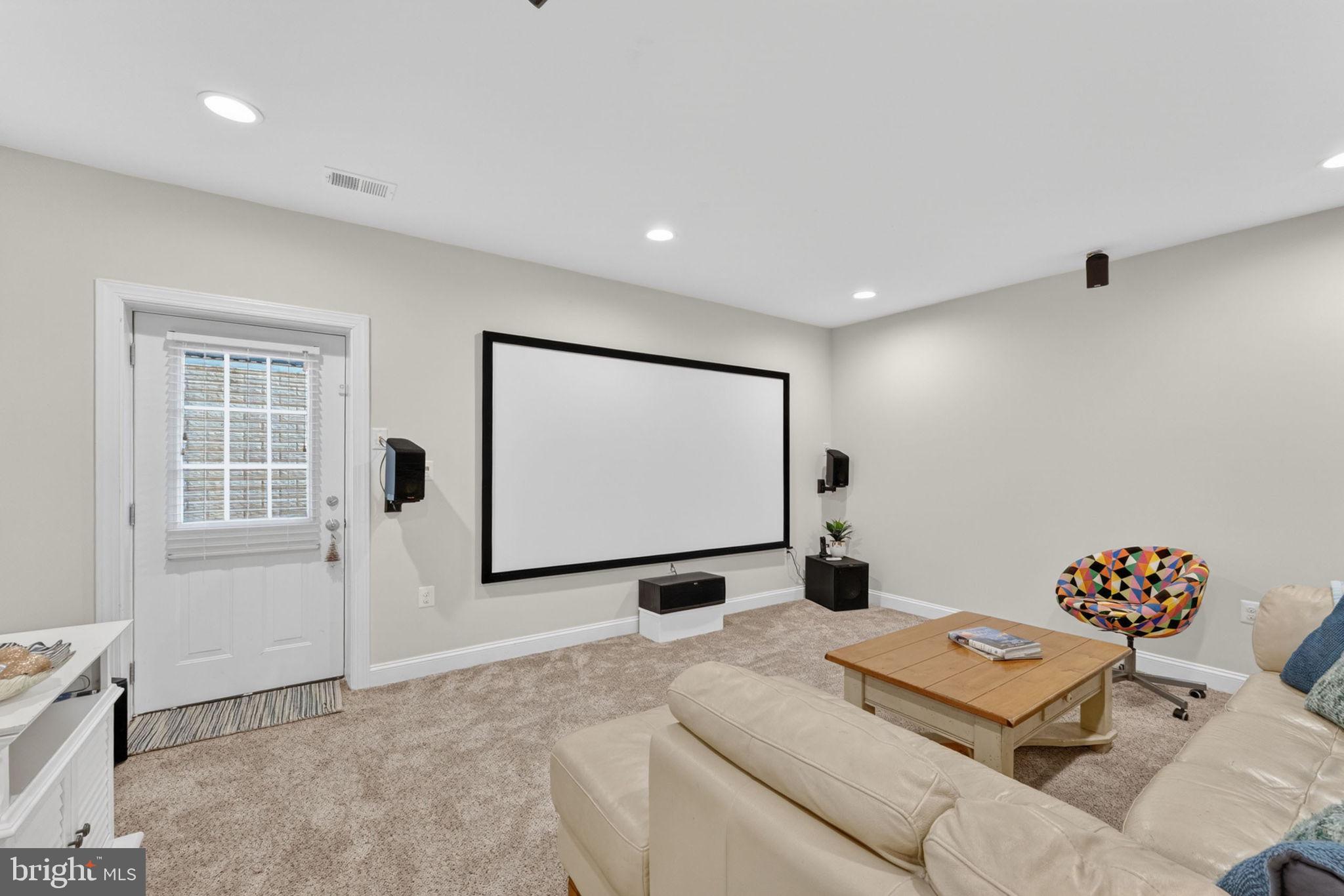MORELAND ESTATES - Residential