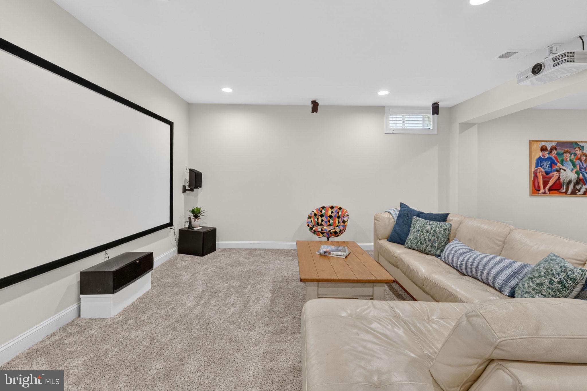 MORELAND ESTATES - Residential