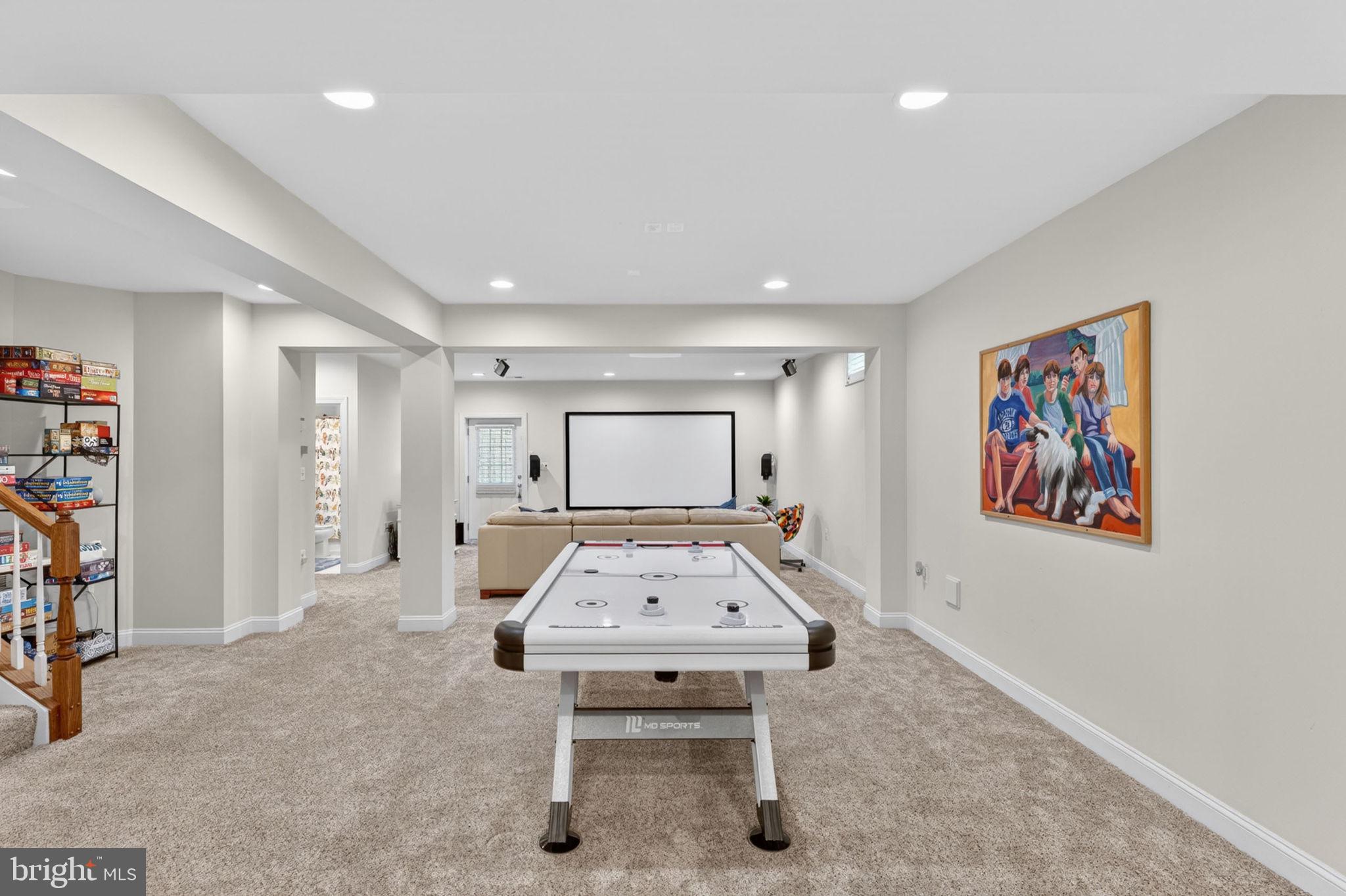 MORELAND ESTATES - Residential