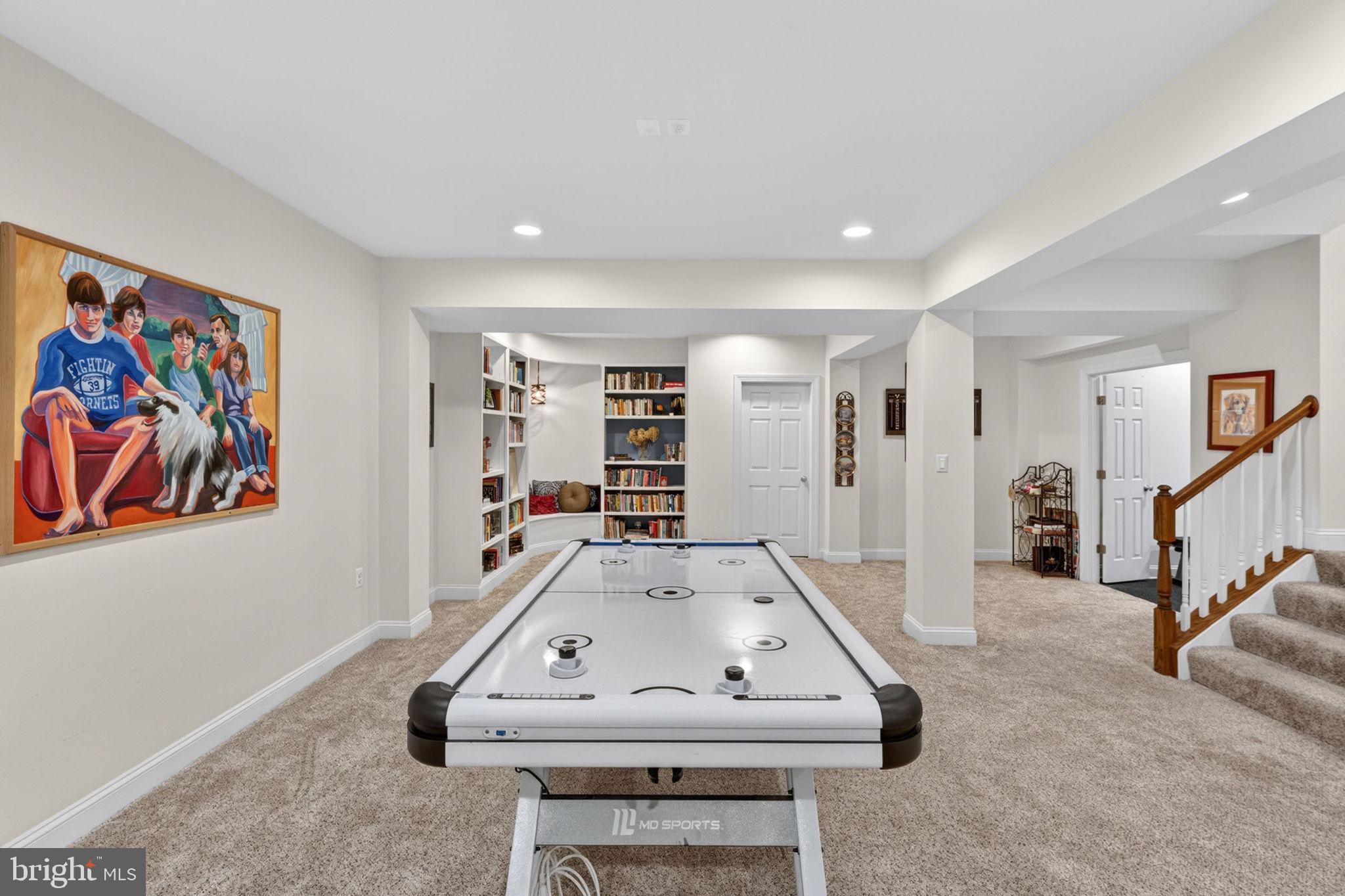 MORELAND ESTATES - Residential