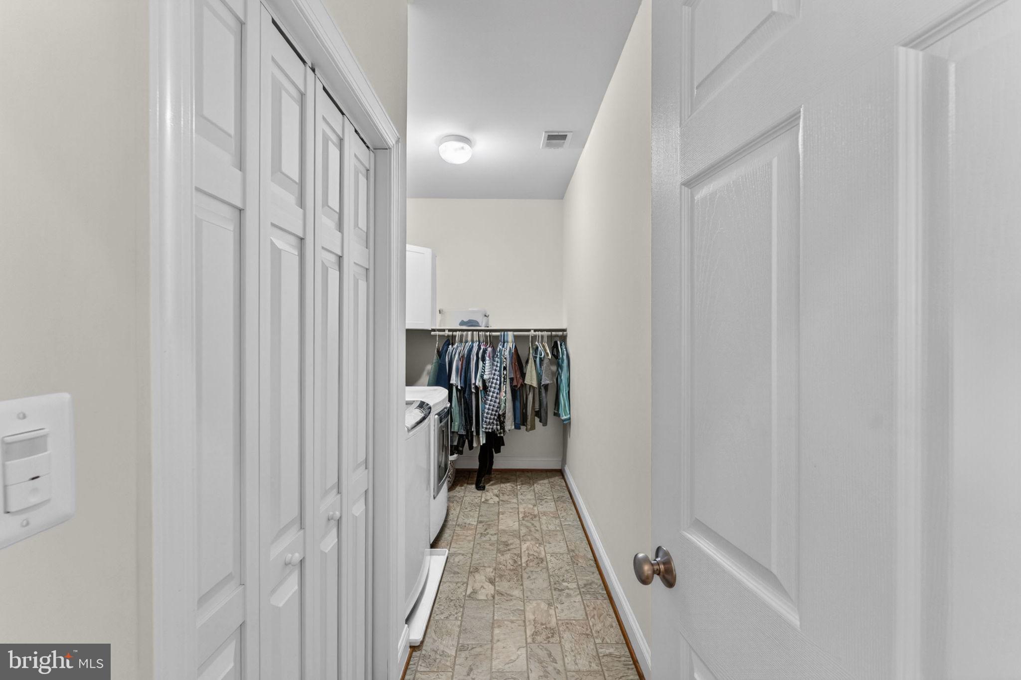 MORELAND ESTATES - Residential