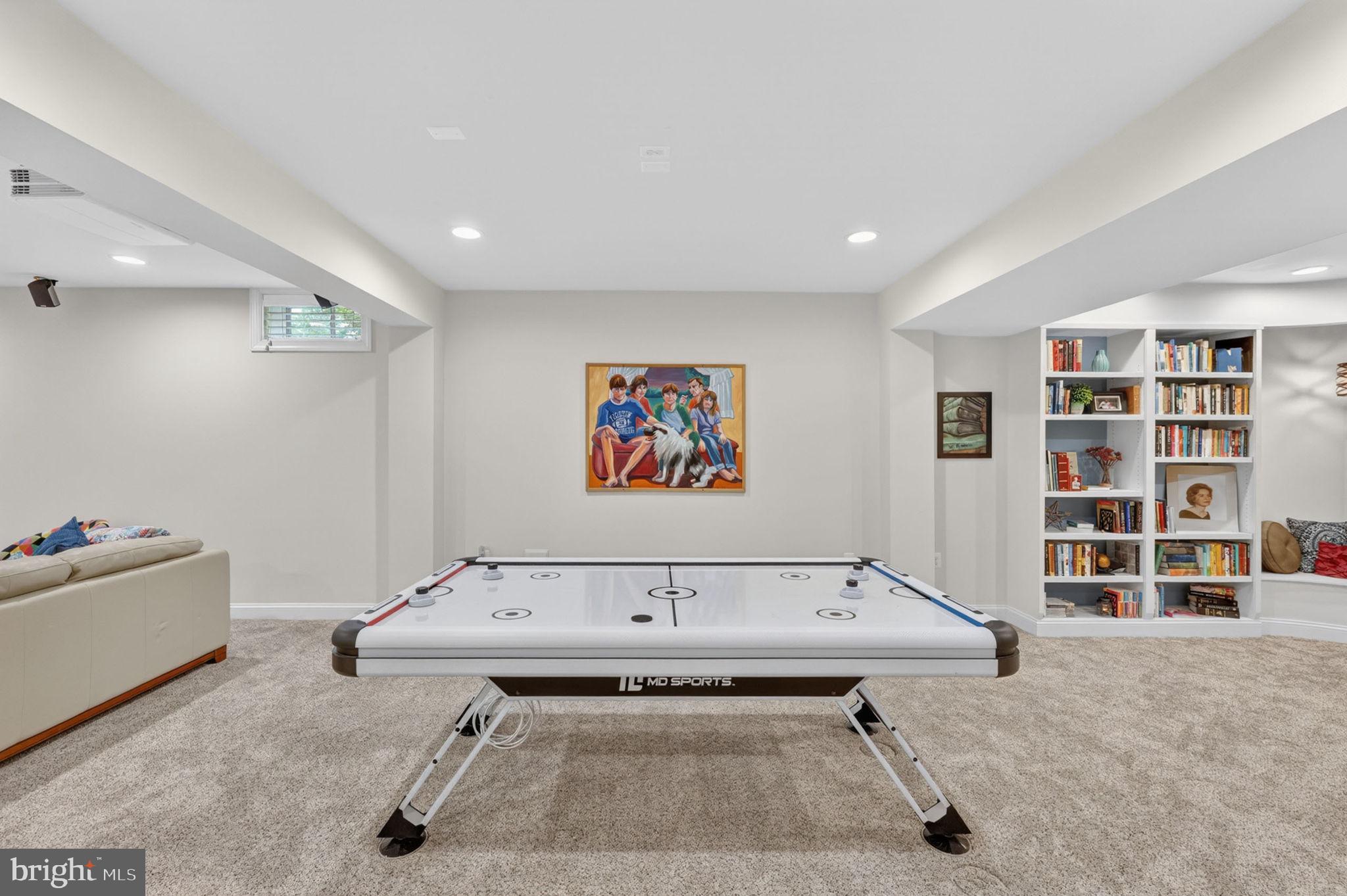 MORELAND ESTATES - Residential