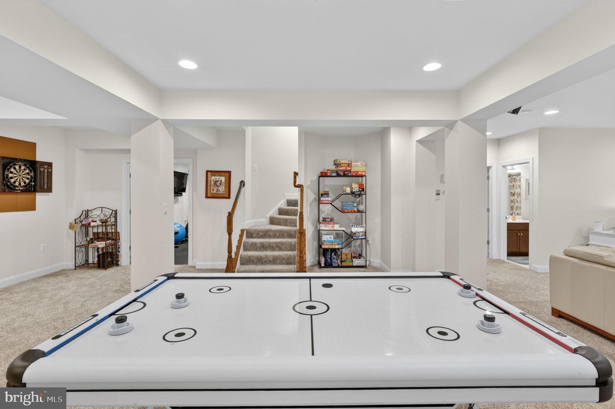 MORELAND ESTATES - Residential