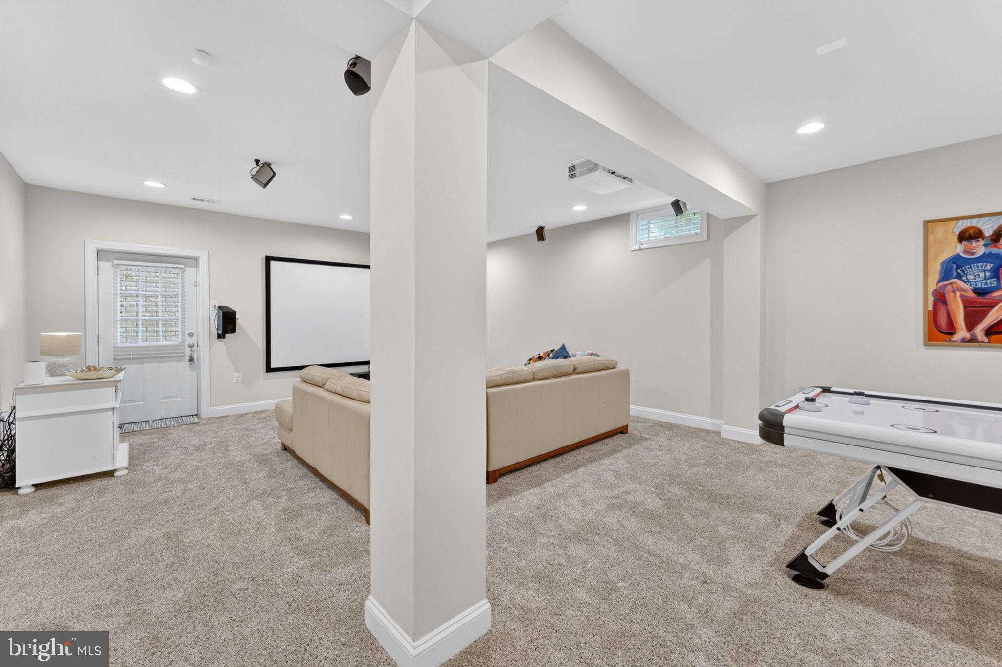 MORELAND ESTATES - Residential