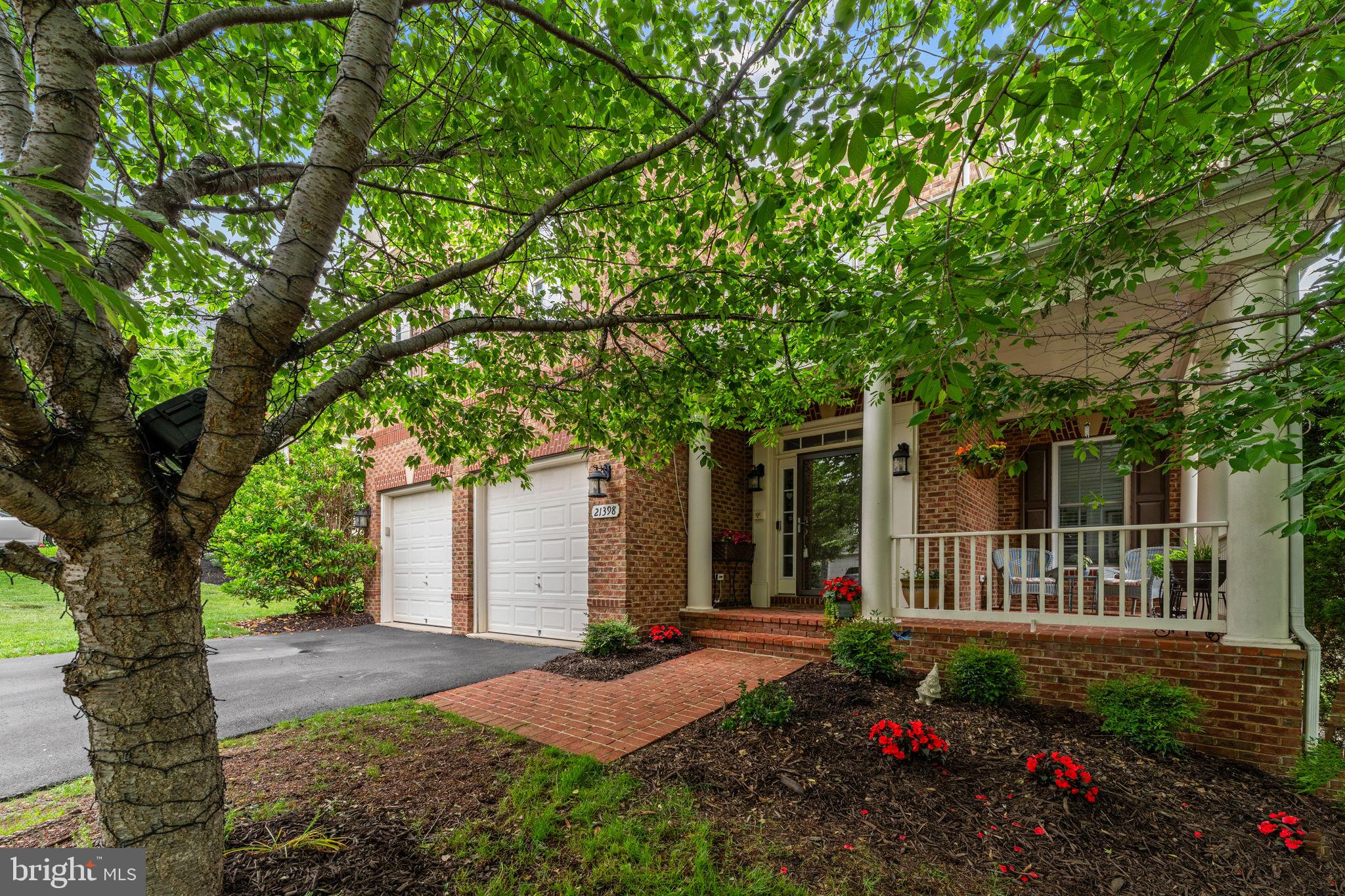 MORELAND ESTATES - Residential