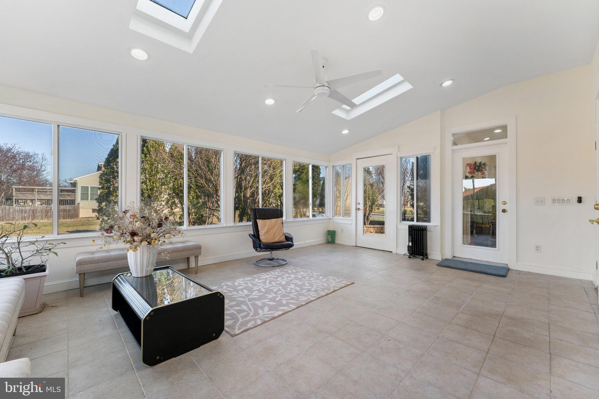 CENTRE RIDGE - Residential