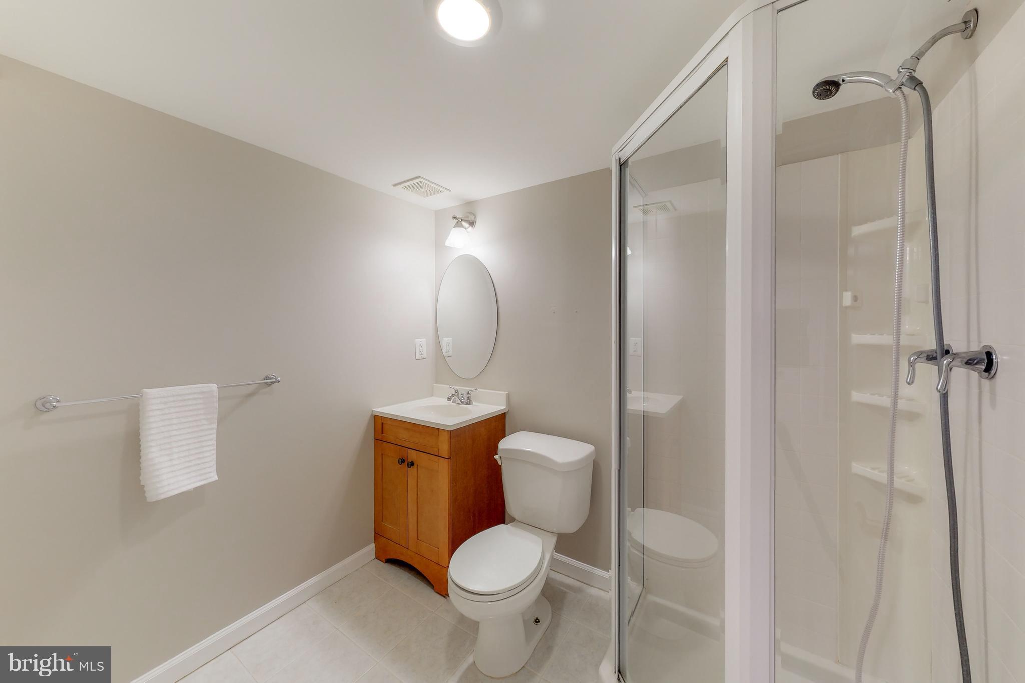 BROYHILL HEIGHTS - Residential