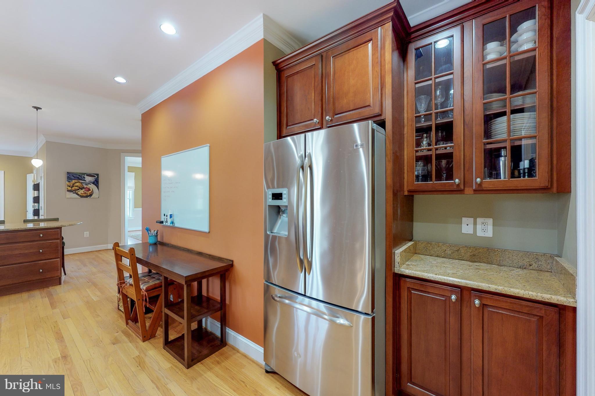 BROYHILL HEIGHTS - Residential