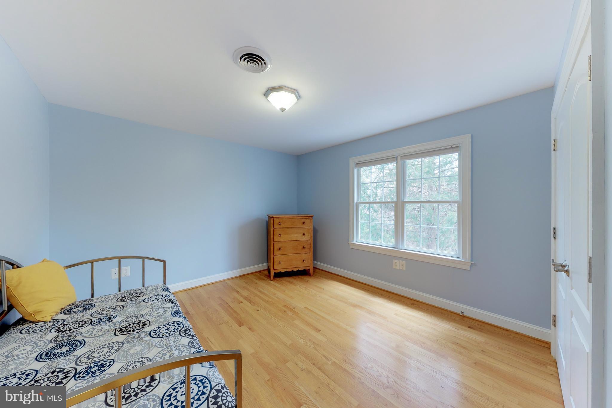 BROYHILL HEIGHTS - Residential