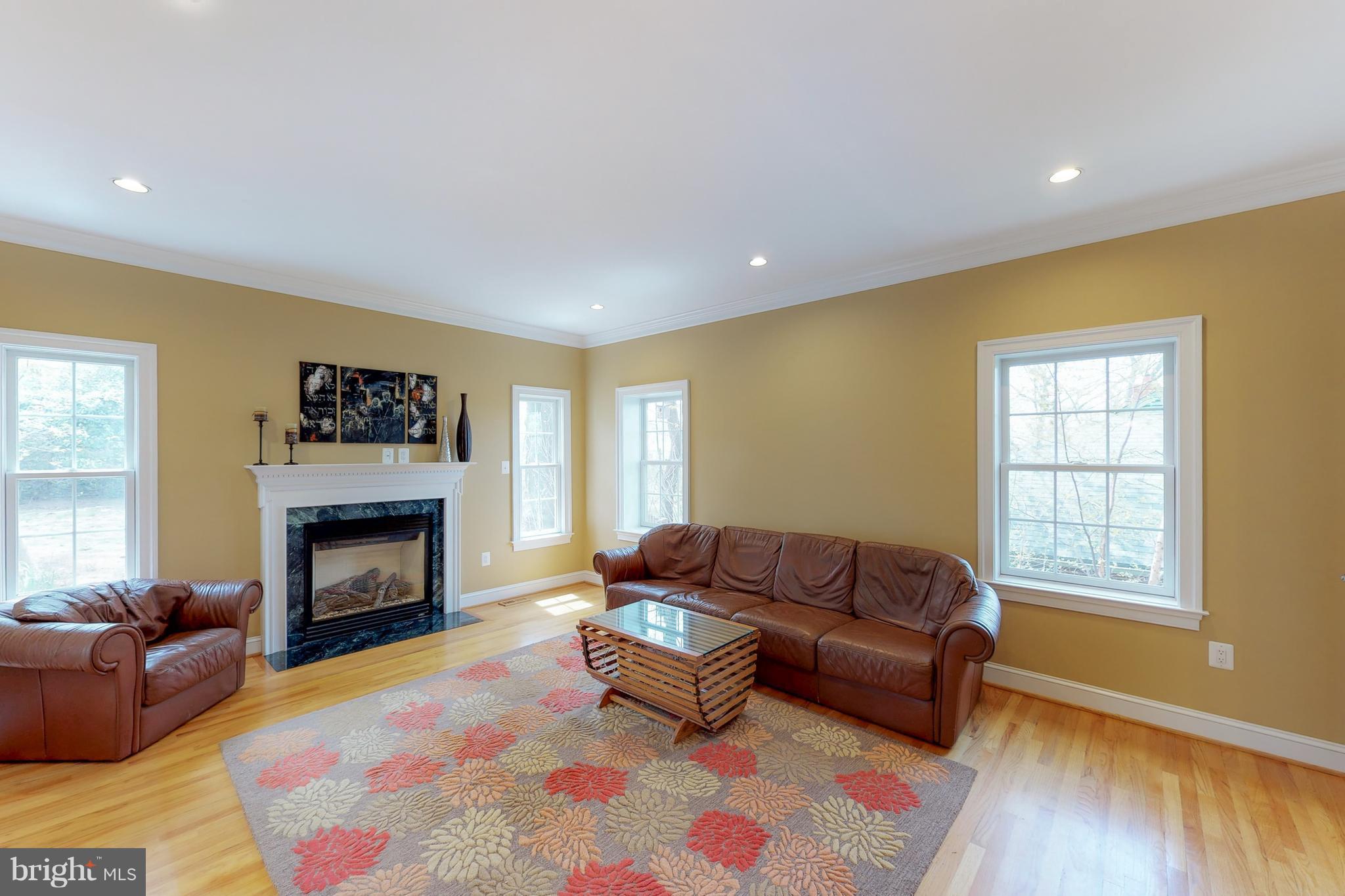 BROYHILL HEIGHTS - Residential