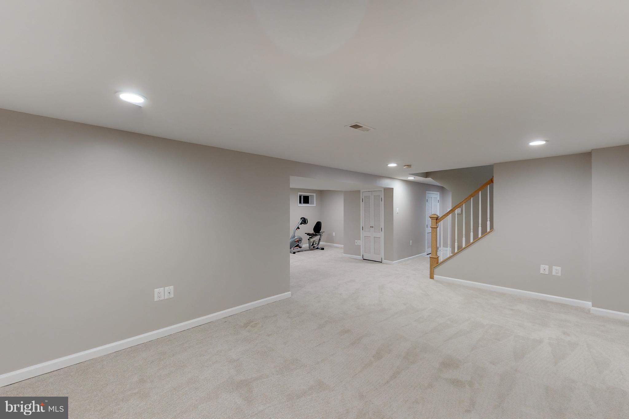 BROYHILL HEIGHTS - Residential
