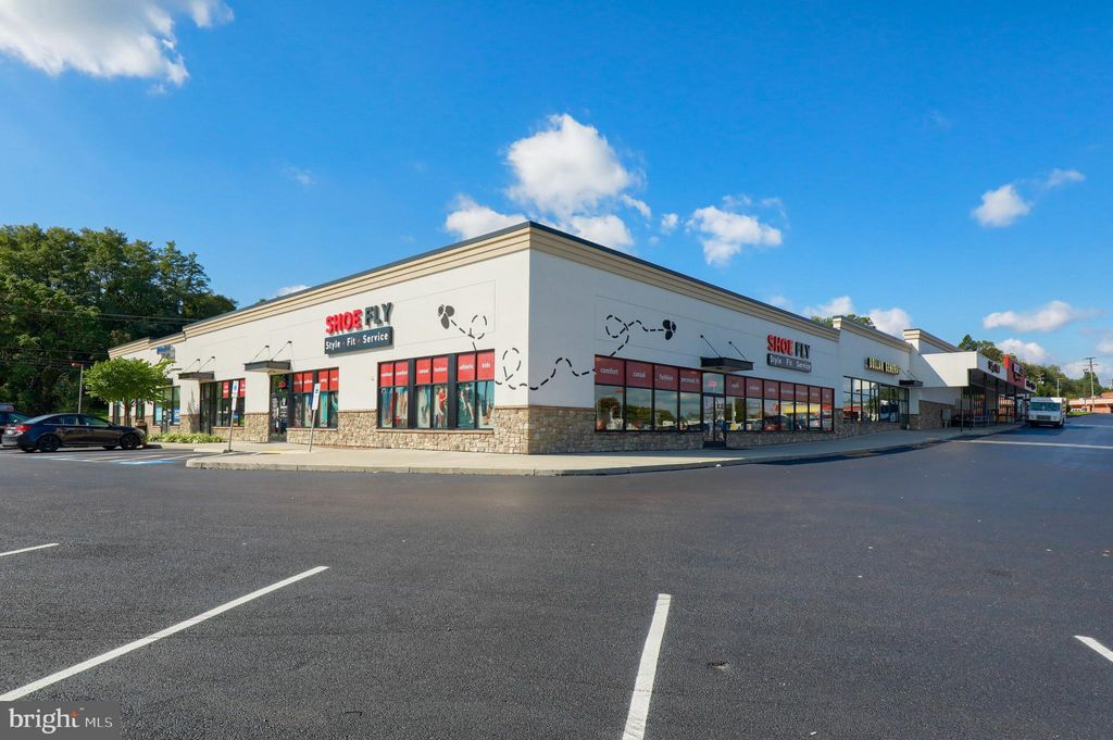 Photo of 1500 N George Street, YORK, PA 17404 (MLS # PAYK150638)