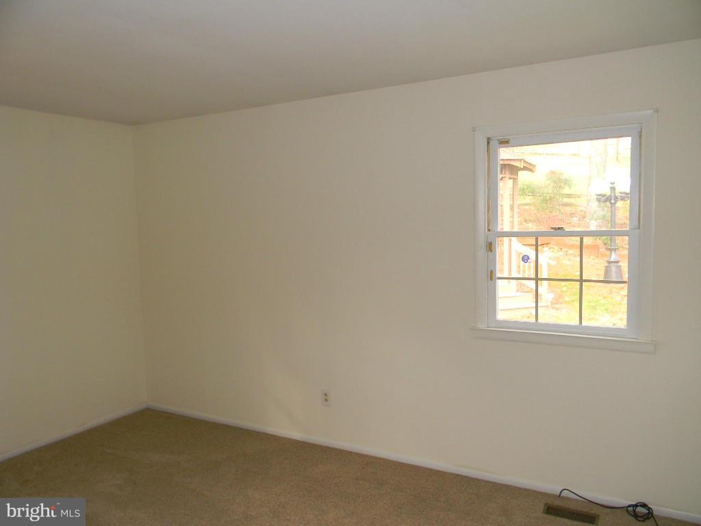 HUNT CREST - Residential