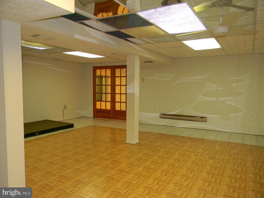 HUNT CREST - Residential