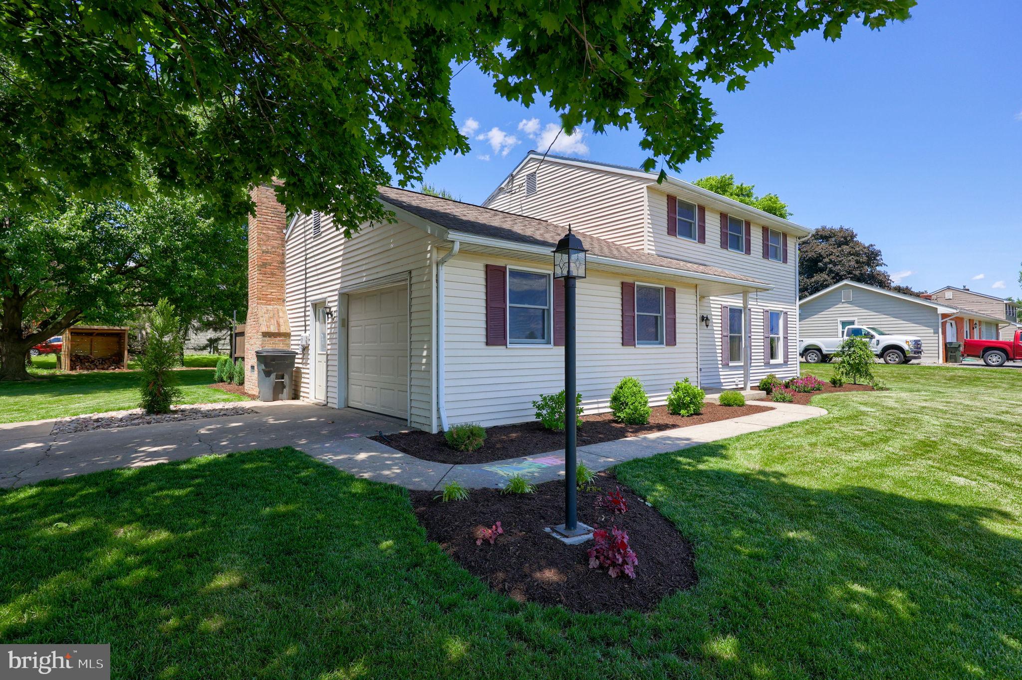 219 TOBACCO ROAD