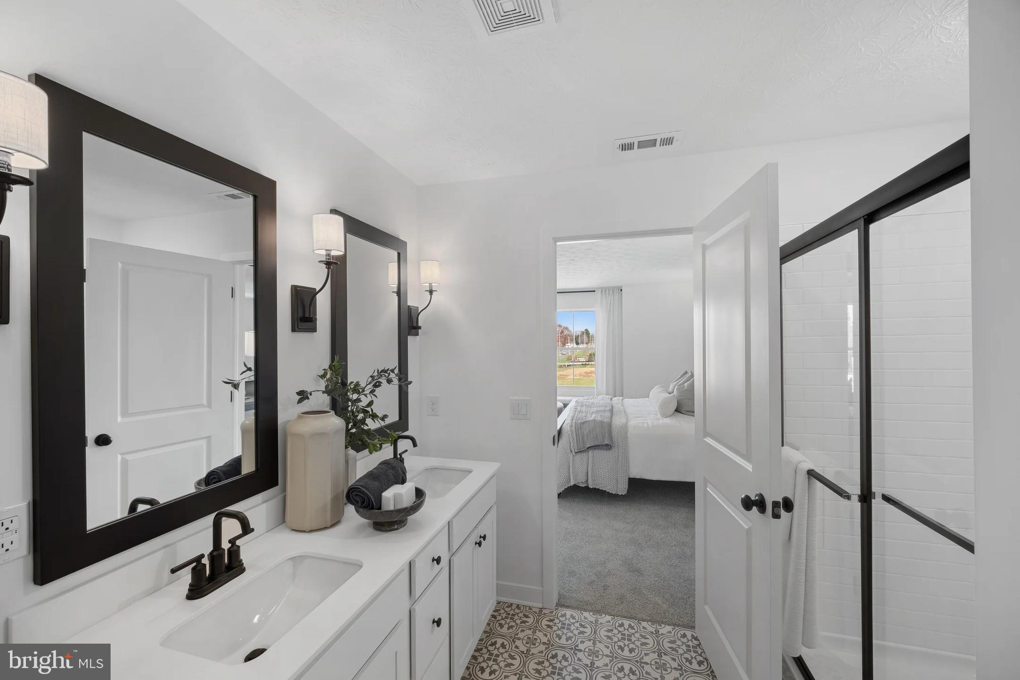 LIBERTY RUN - Residential