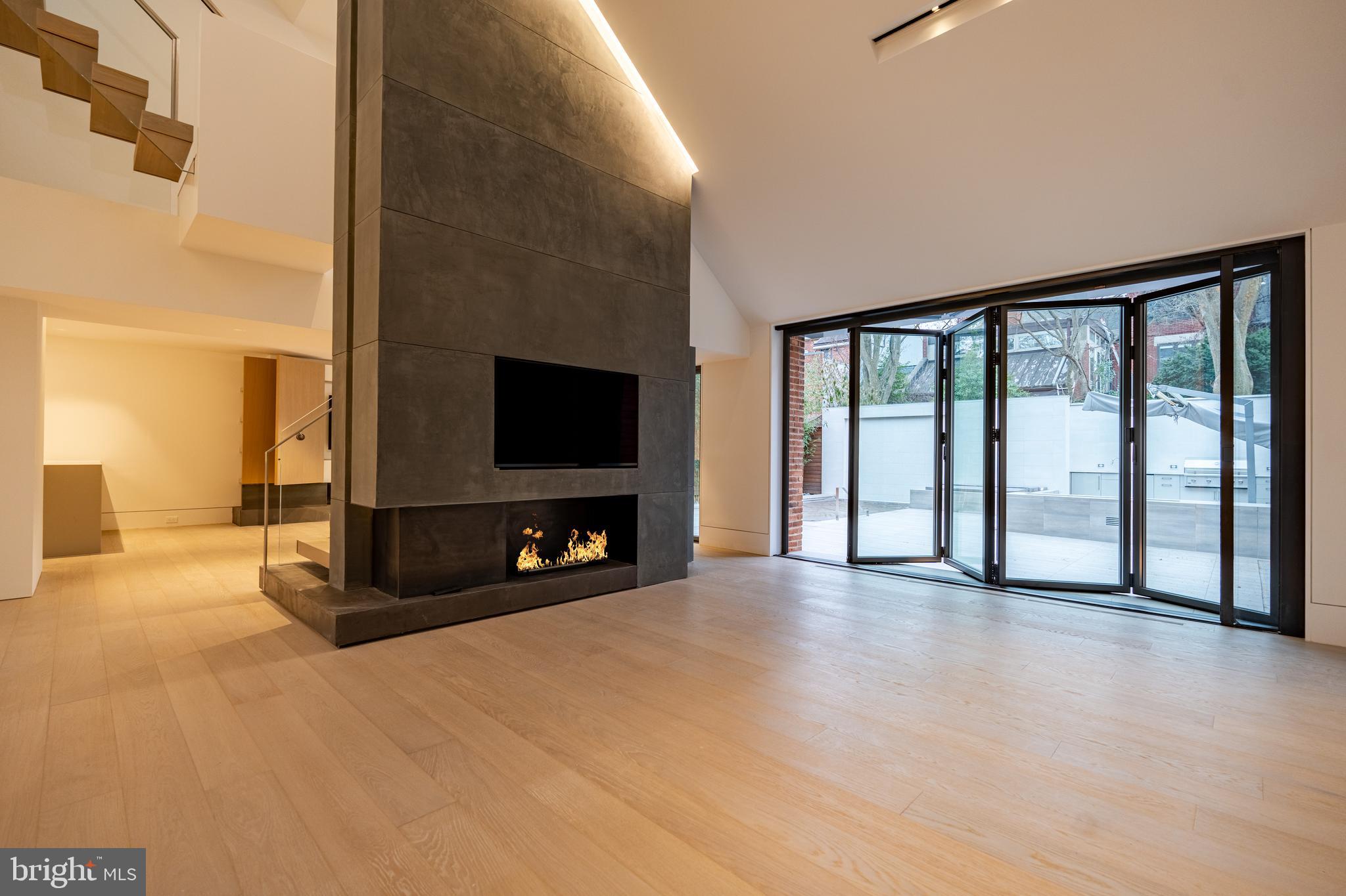 SOCIETY HILL - Residential