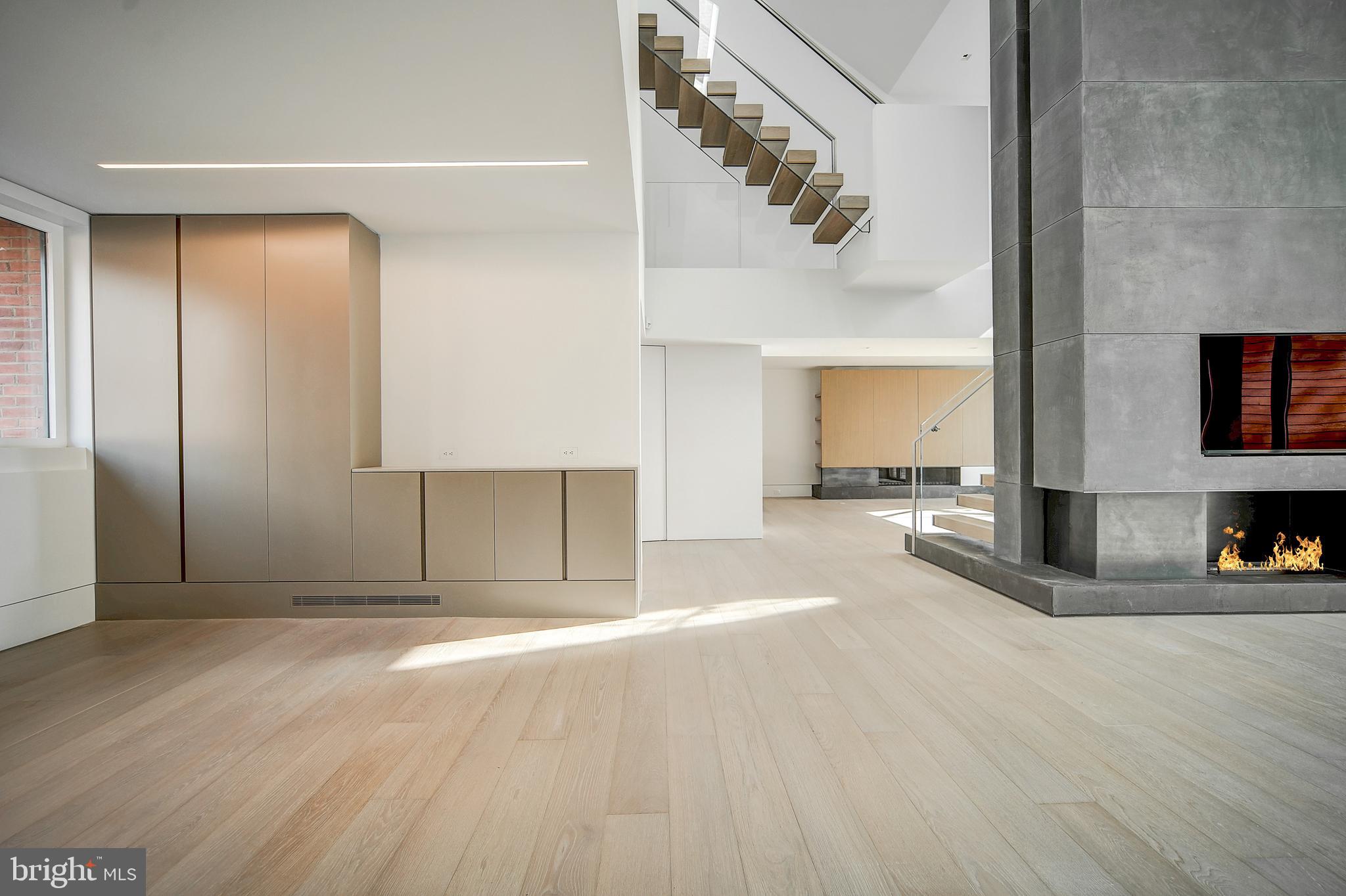 SOCIETY HILL - Residential