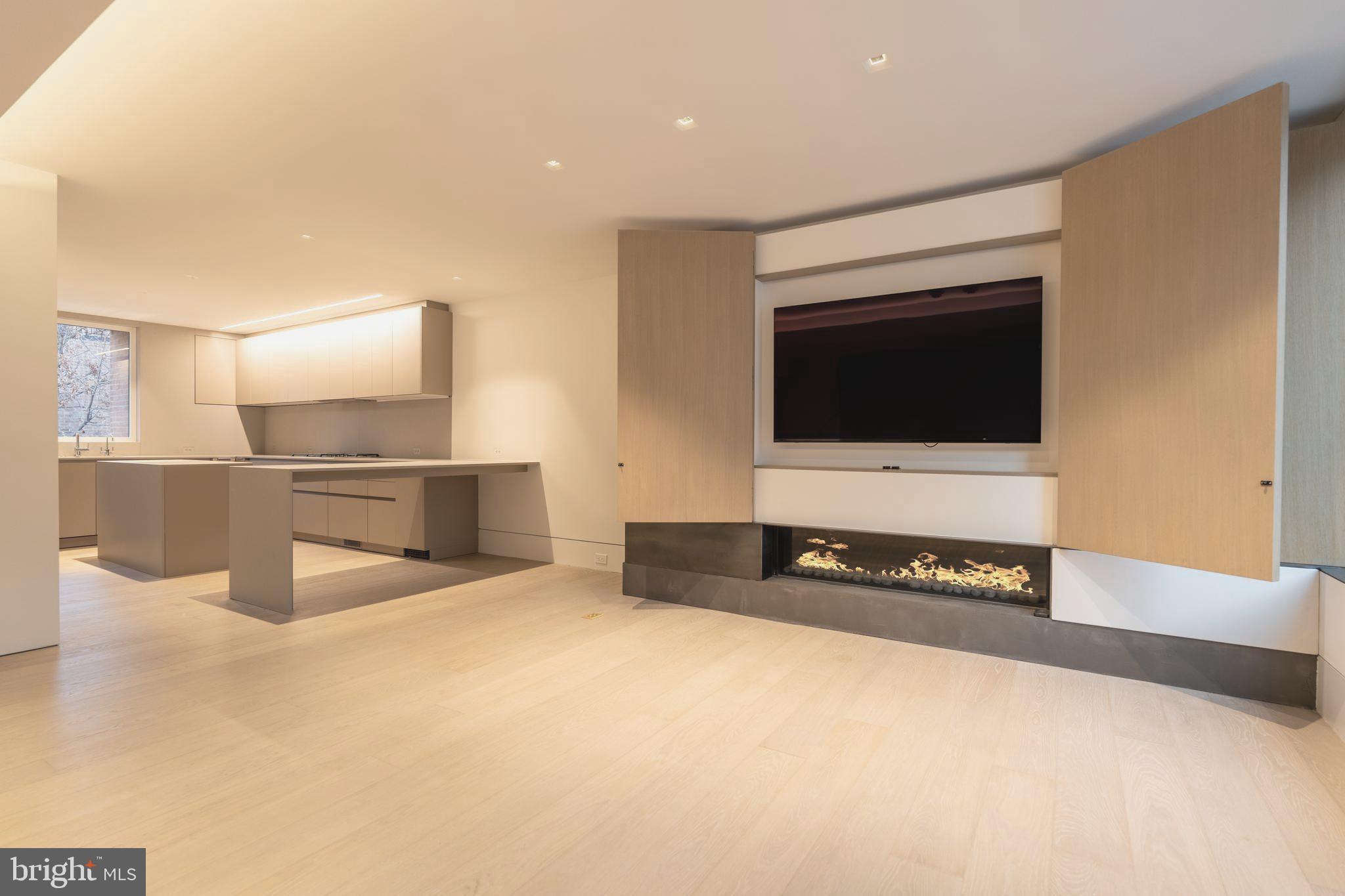 SOCIETY HILL - Residential