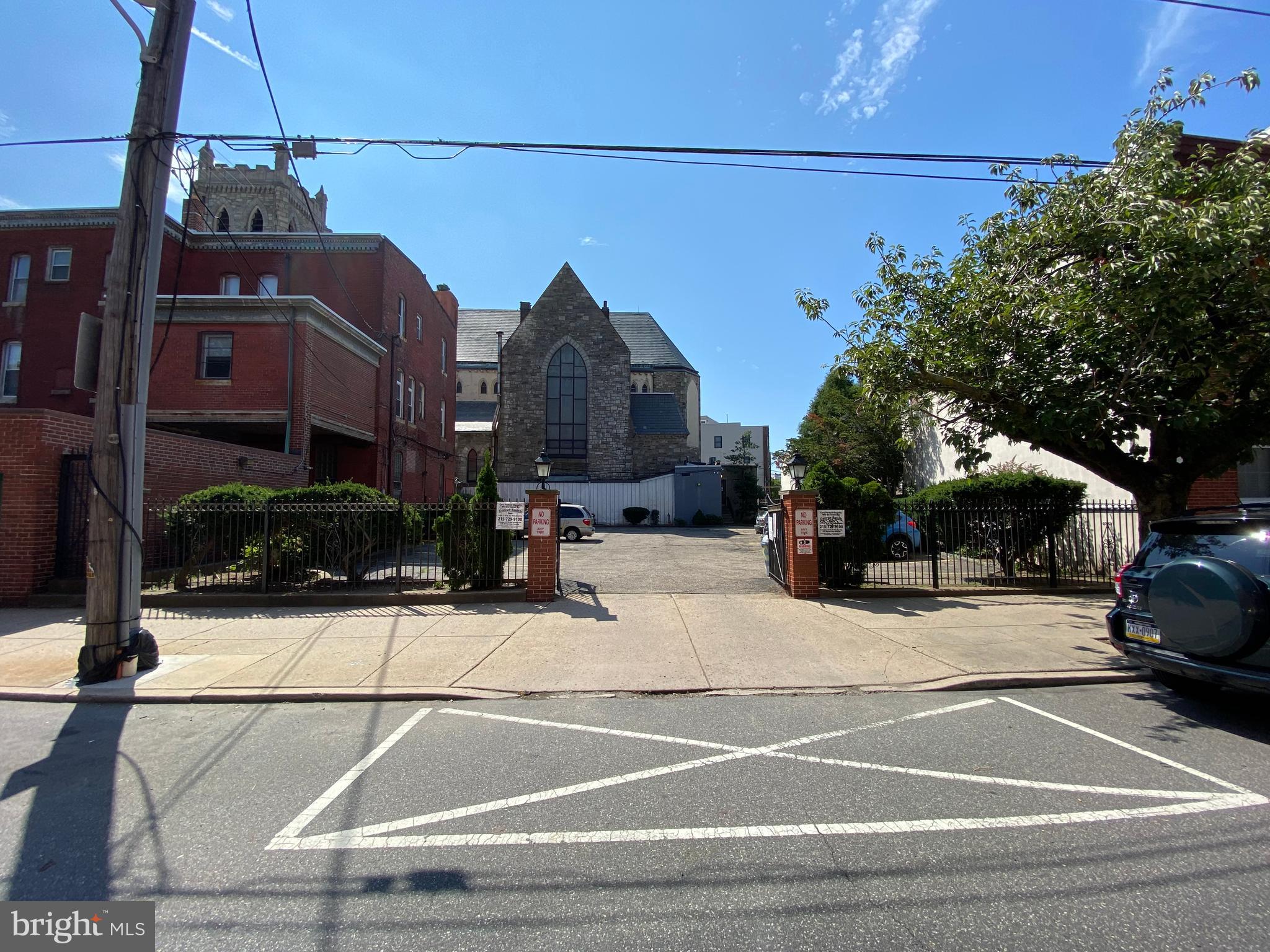 Parking Lot ONLY! Reed Street to Gerritt Street - 2 Street Frontages. GREAT INVESTMENT OPPORTUNITY! Zoned RSA5 - 60' Frontage on Reed - 38' Frontage on Gerritt. Lot Size: 60 x 166 Irregular. One of the best and most sought after developing neighborhoods in the city. Close to everything- Great values. All appointments are drive by only. Information is deemed reliable but not guaranteed. Prospects must do their own due diligence.