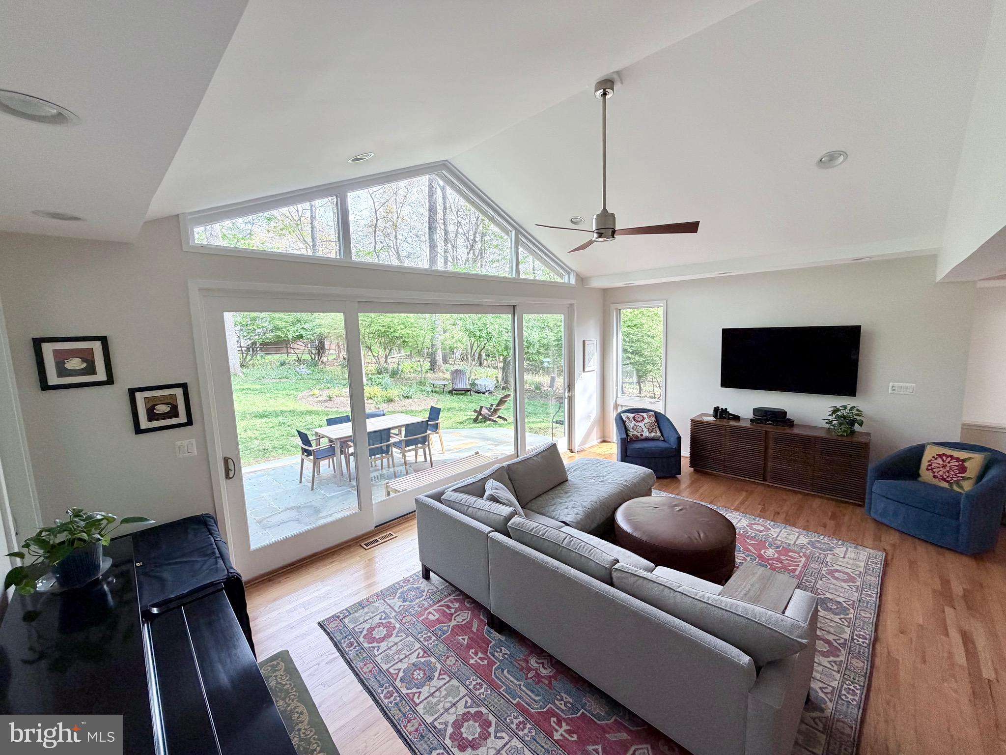 8213 STONE TRAIL DRIVE