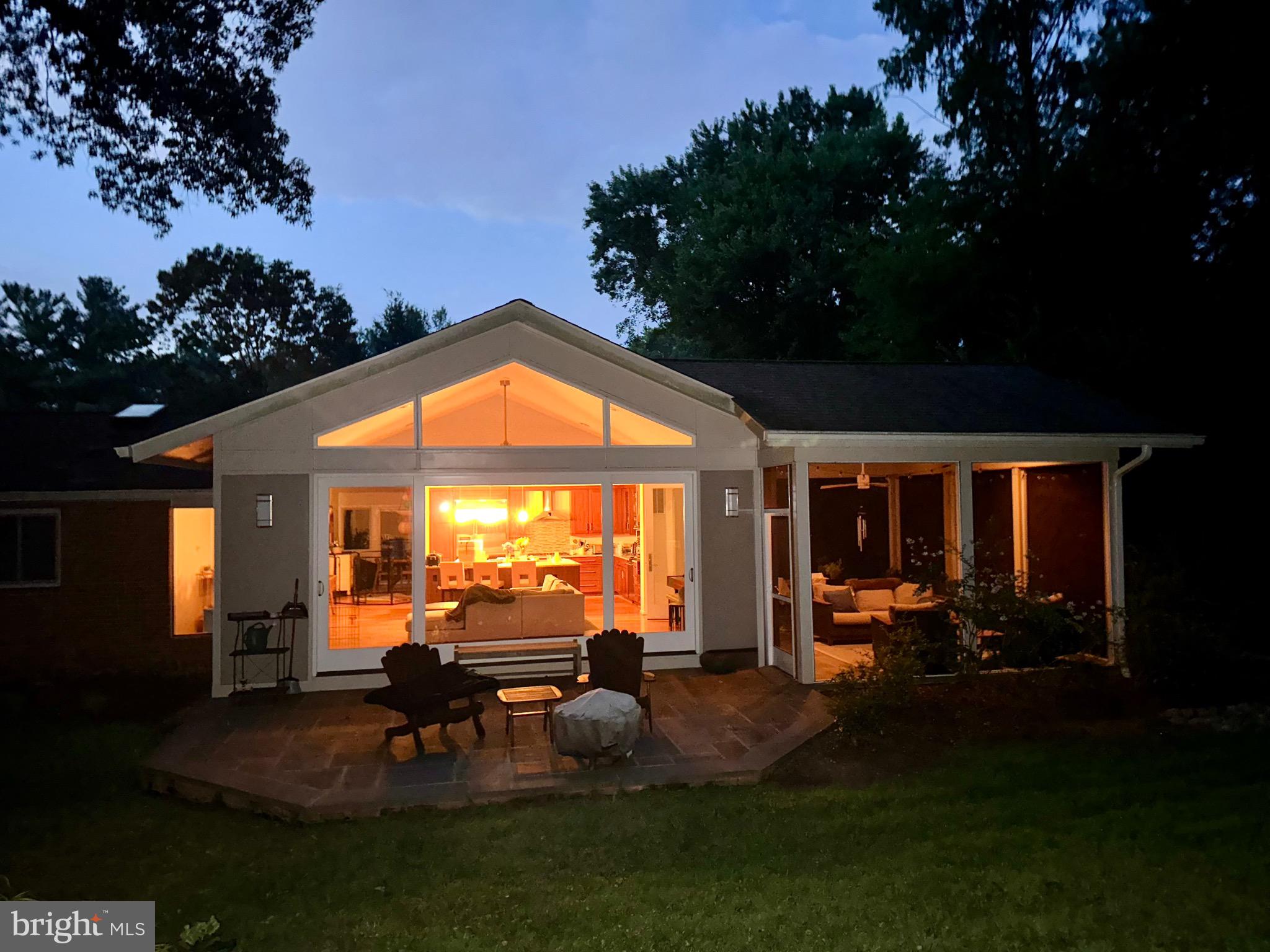 CARDEROCK SPRINGS - Residential