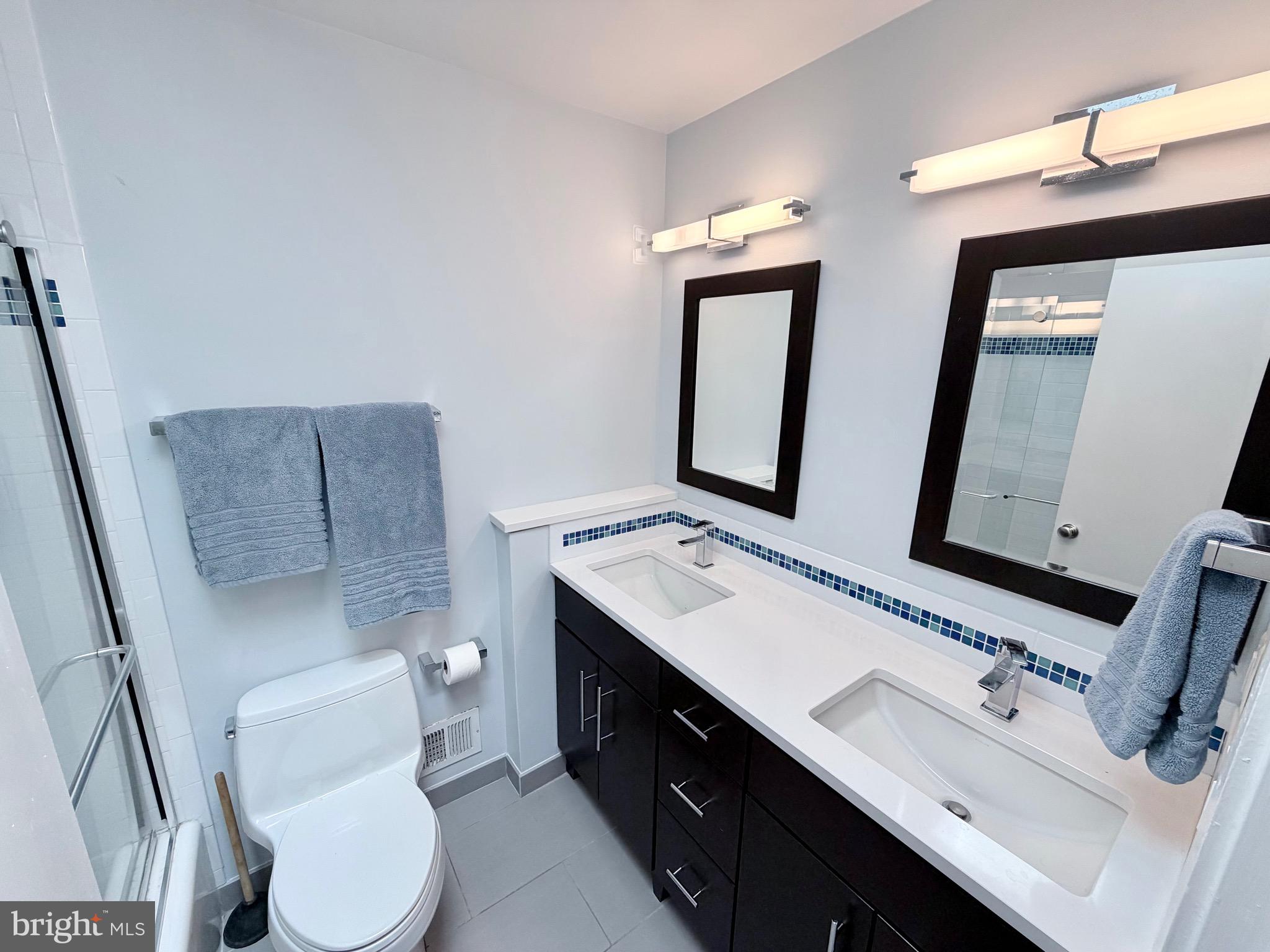 CARDEROCK SPRINGS - Residential