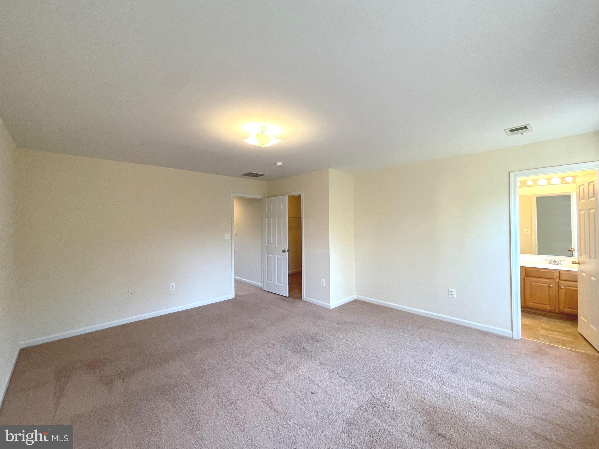 WESTBURY WEST - Residential Lease