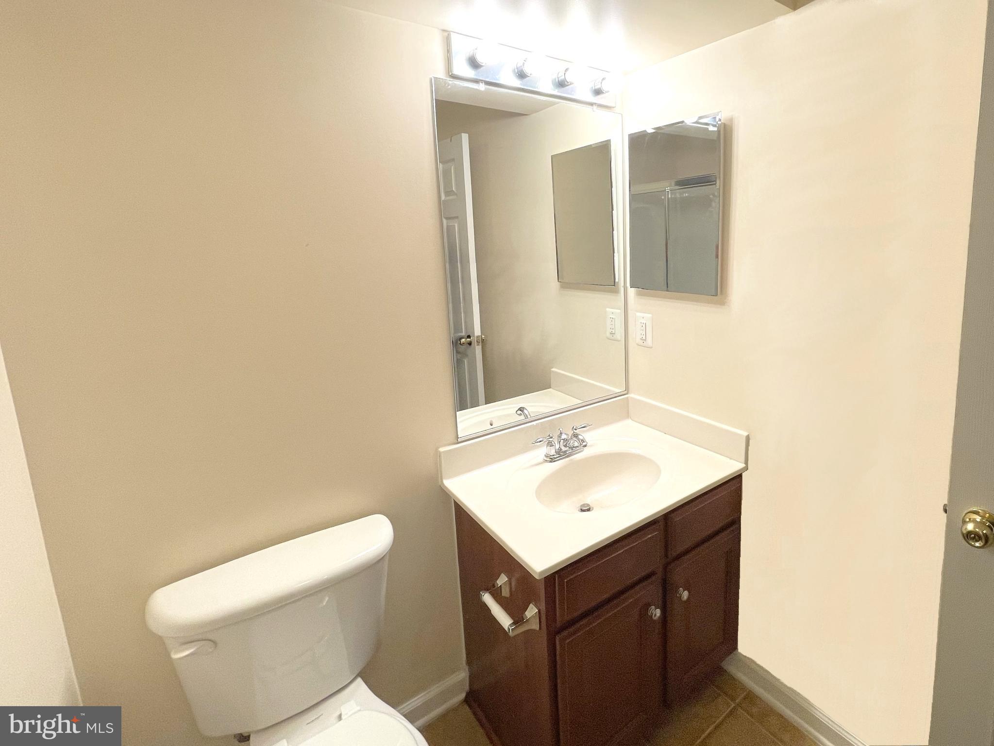 WESTBURY WEST - Residential Lease