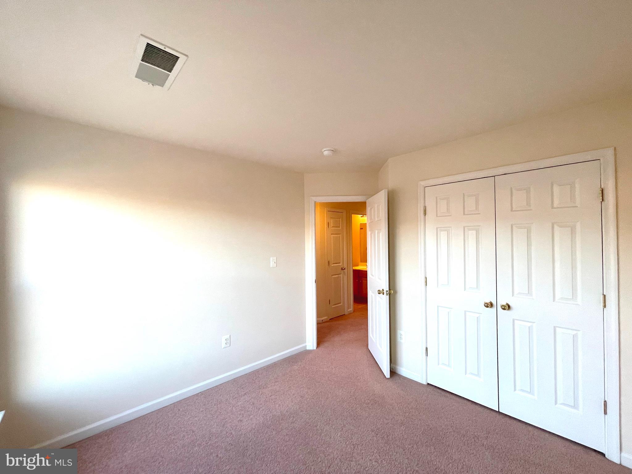 WESTBURY WEST - Residential Lease