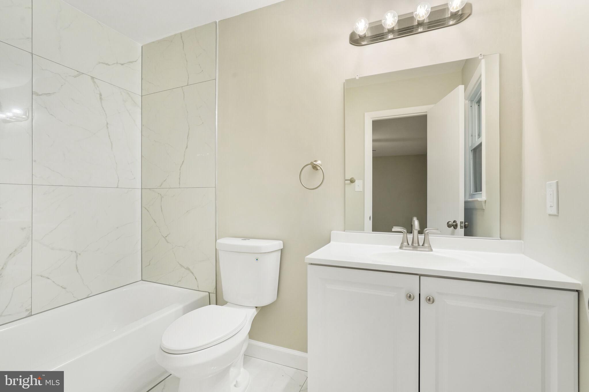 TOWNES OF GREENBRIAR - Residential