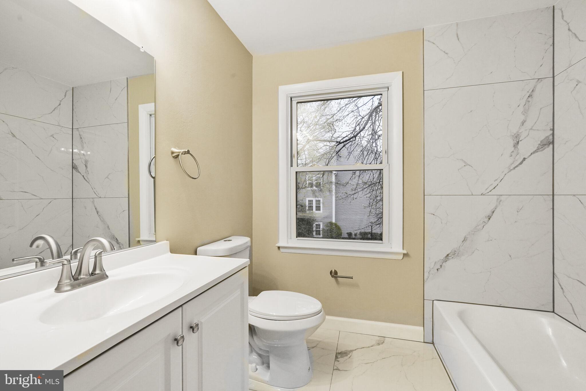 TOWNES OF GREENBRIAR - Residential