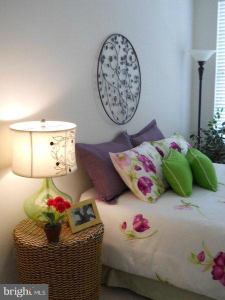 ABINGDON ROW - Residential Lease