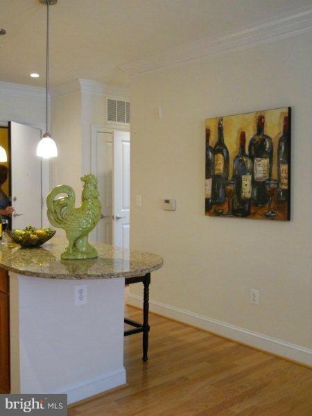 ABINGDON ROW - Residential Lease