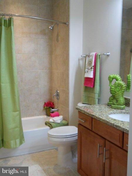 ABINGDON ROW - Residential Lease