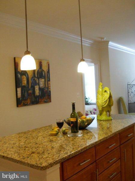 ABINGDON ROW - Residential Lease