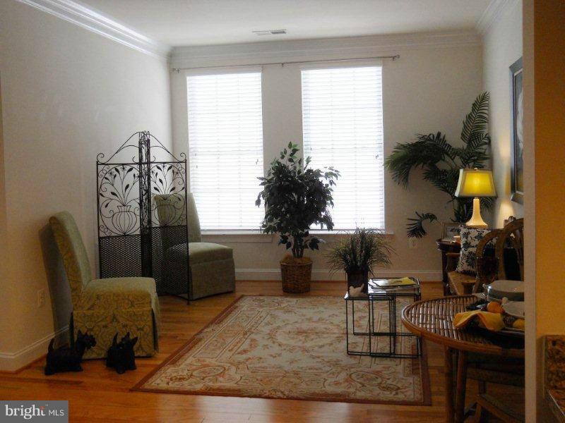 ABINGDON ROW - Residential Lease