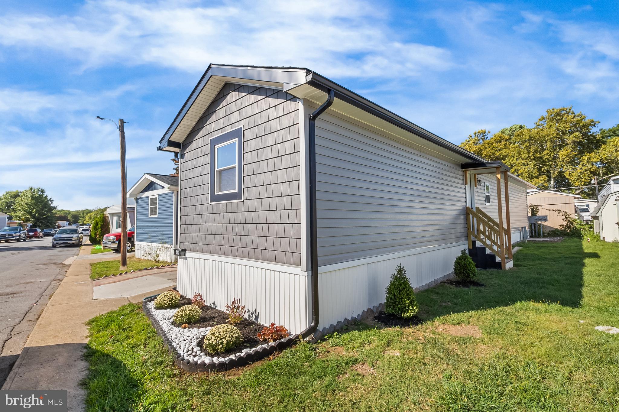 MURRAY MANOR - Residential