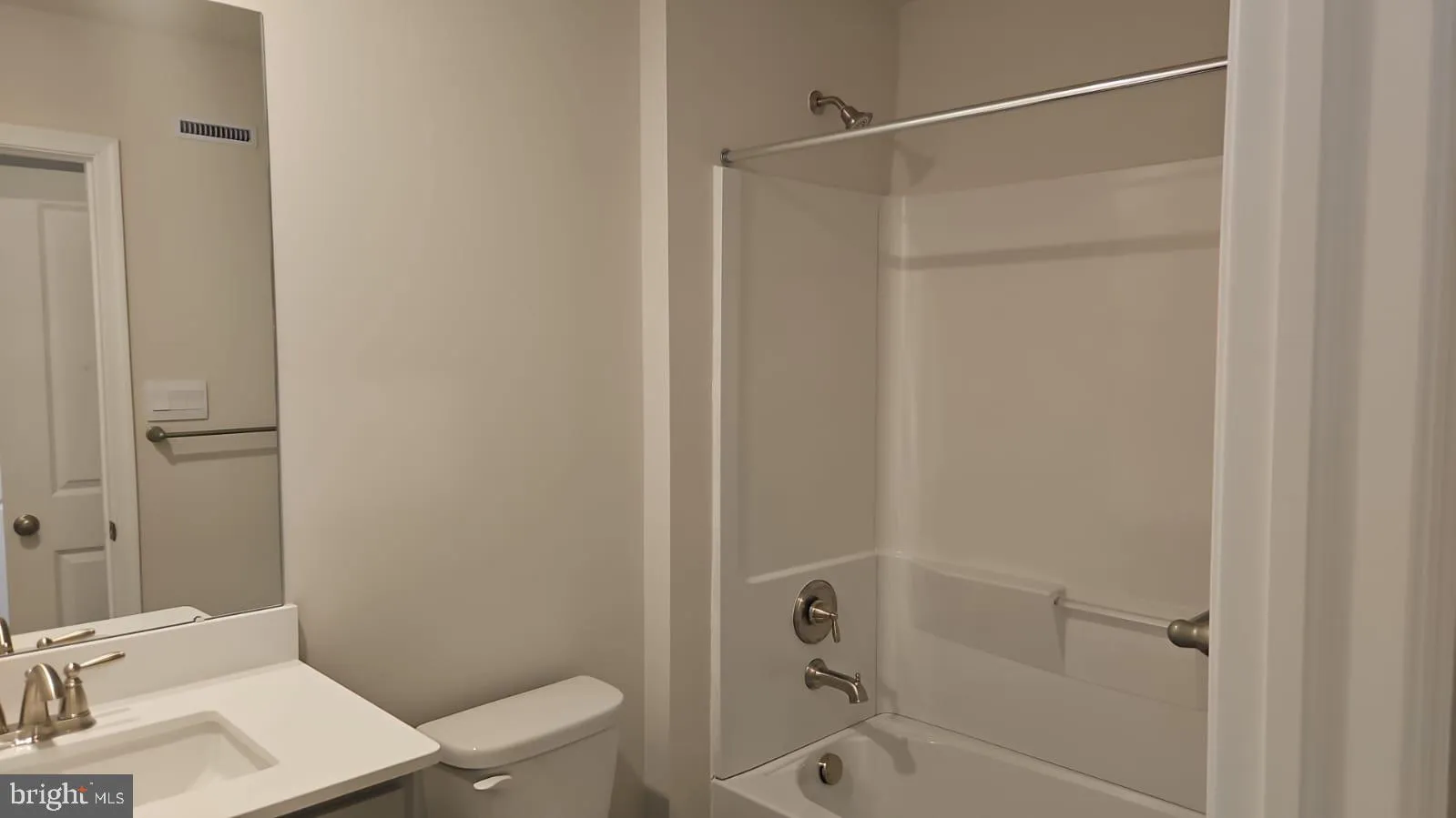 Westampton, New Jersey 08060, United States, 3 Bedrooms Bedrooms, ,3 BathroomsBathrooms,Residential,Contingent,82846