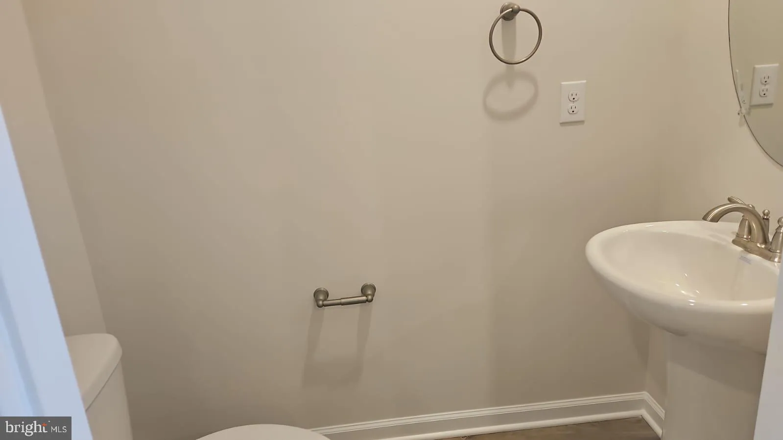 Westampton, New Jersey 08060, United States, 3 Bedrooms Bedrooms, ,3 BathroomsBathrooms,Residential,Contingent,82846