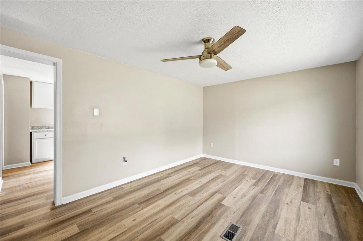 FOX GLEN - Residential