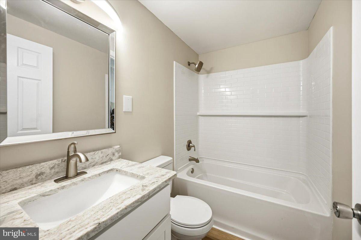 FOX GLEN - Residential