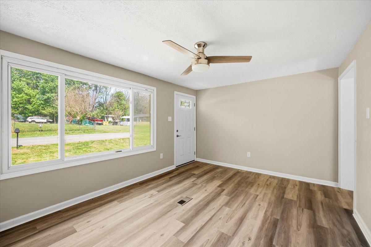 FOX GLEN - Residential