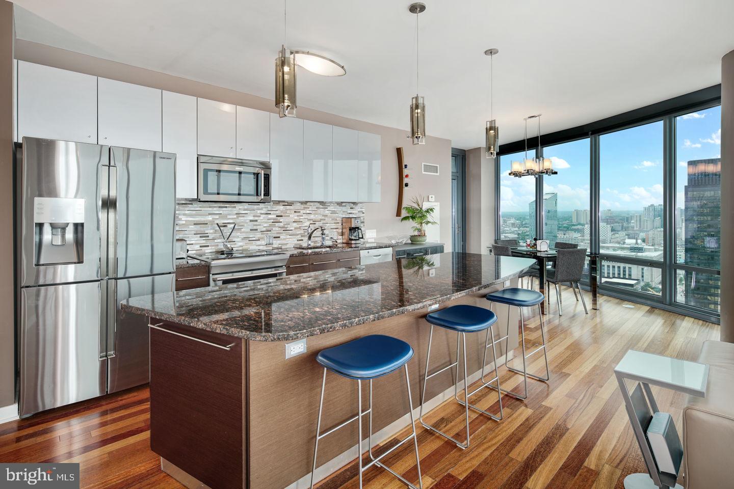 RITTENHOUSE SQUARE - Residential